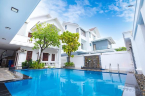 Palm Villa 37 - 6 bedrooms & Pool in VungTau Beach